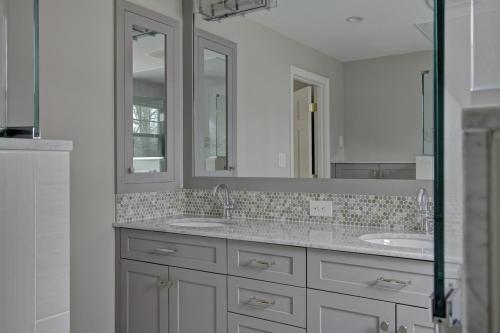 Full Vanity Bathroom Ashland MA Contemporary Design Build