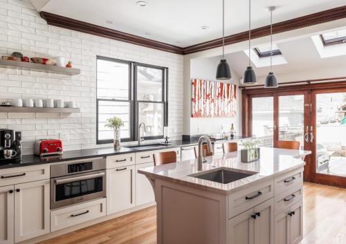 Kitchen Island West Roxbury MA Contemporary Design Build