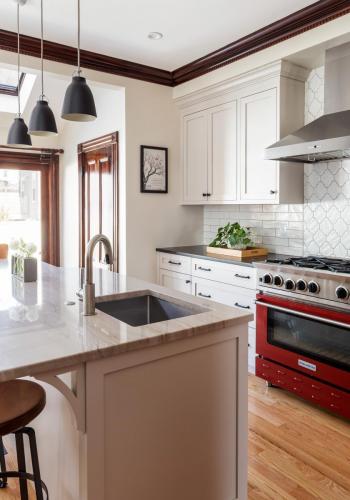 Kitchen Island Closeup West Roxbury MA Contemporary Design Build