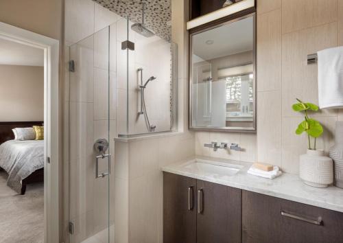 Master Bathroom Contemporary Design Newton MA